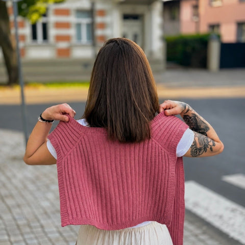 New free pattern in FINE PERUVIAN WOOL