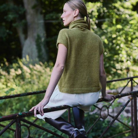 NANCY vest - bundle with GABO magazine (yarn + magazine)