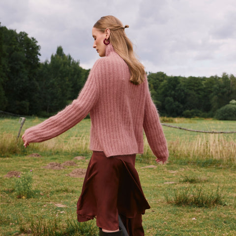 Sweter SANDWAVES RIB - zestaw z magazynem GABO (magazyn+włóczki)